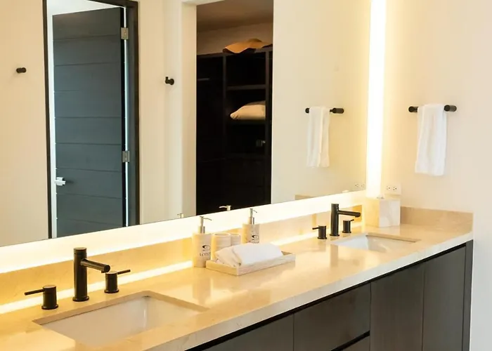Luxury In Diamante Villa