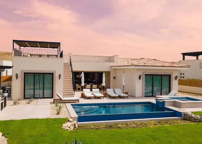 Luxury In Diamante Villa *